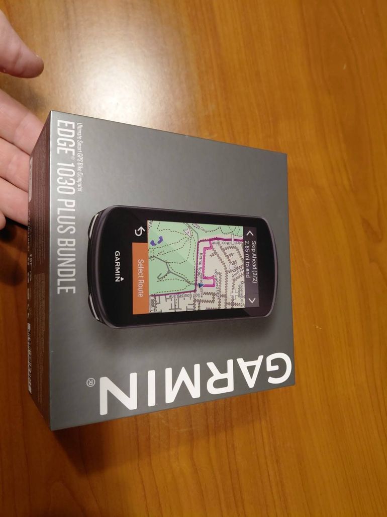Used Garmin Edge 1030 GPS Cycling Computer 2023 bike — image 3 of 5