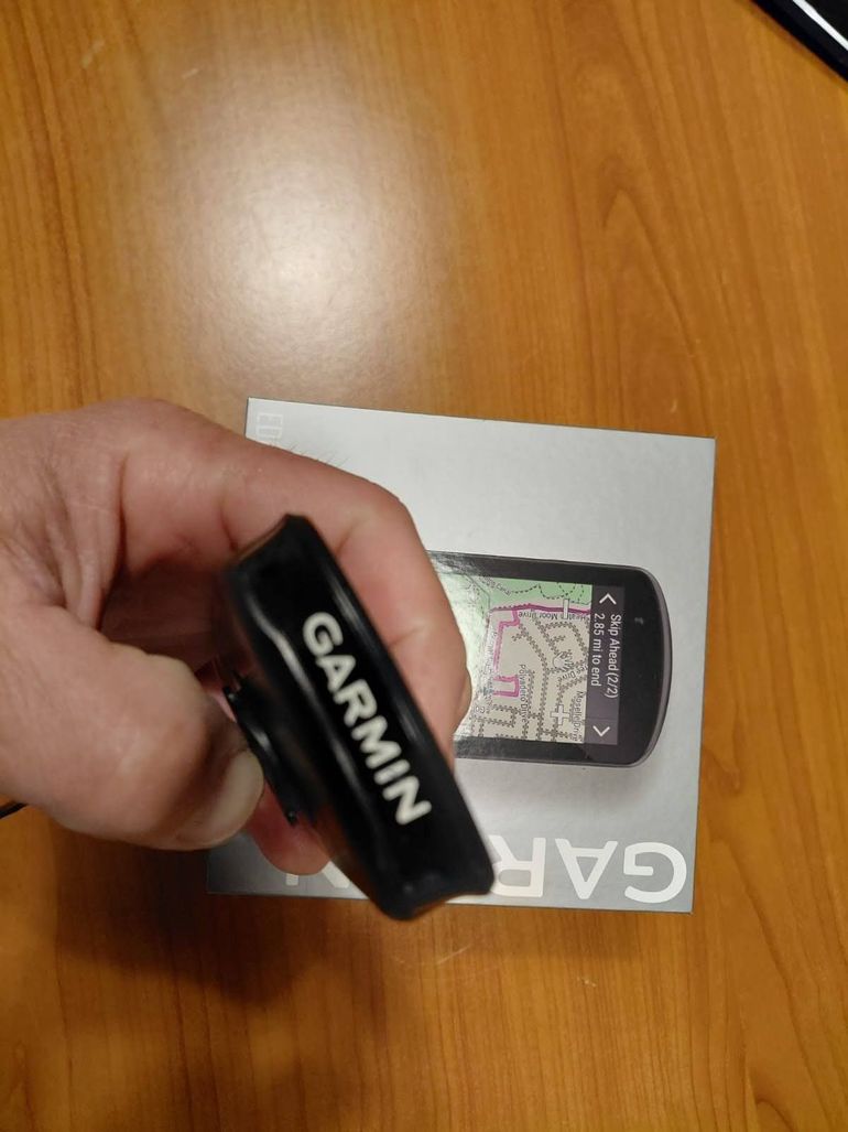 Used Garmin Edge 1030 GPS Cycling Computer 2023 bike — image 4 of 5