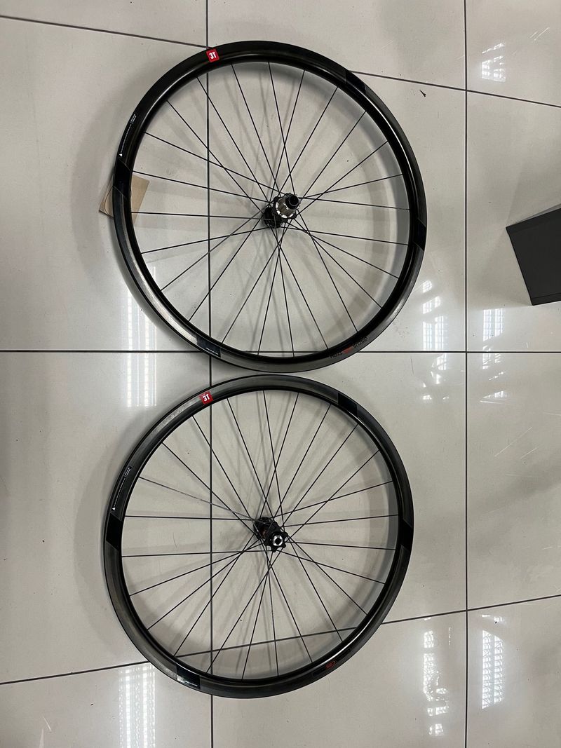 Použité 3T Discus Team Complete Wheelset 2017 Wheels