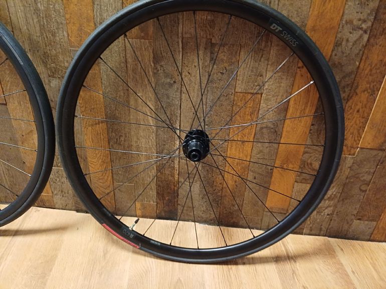 Used Dt Swiss r470 bike — image 3 of 3