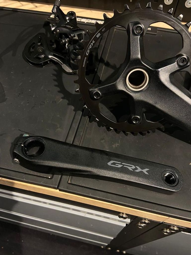 Used Shimano GRX 1×12-Speed Komplett-Schaltgruppe bike — image 8 of 11