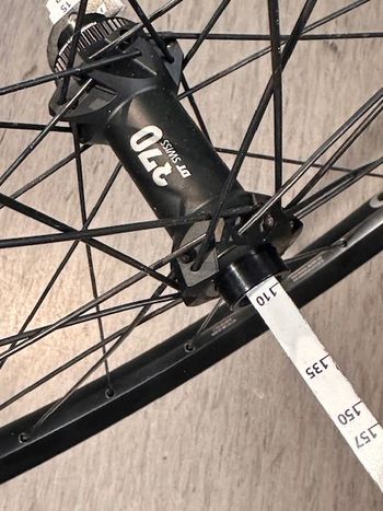 Used Dt Swiss E1900 Spline 29" Frontwheel 2024 bike — image 4 of 5