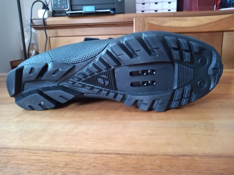 Used Bontrager Quantum 2024 bike — image 3 of 4