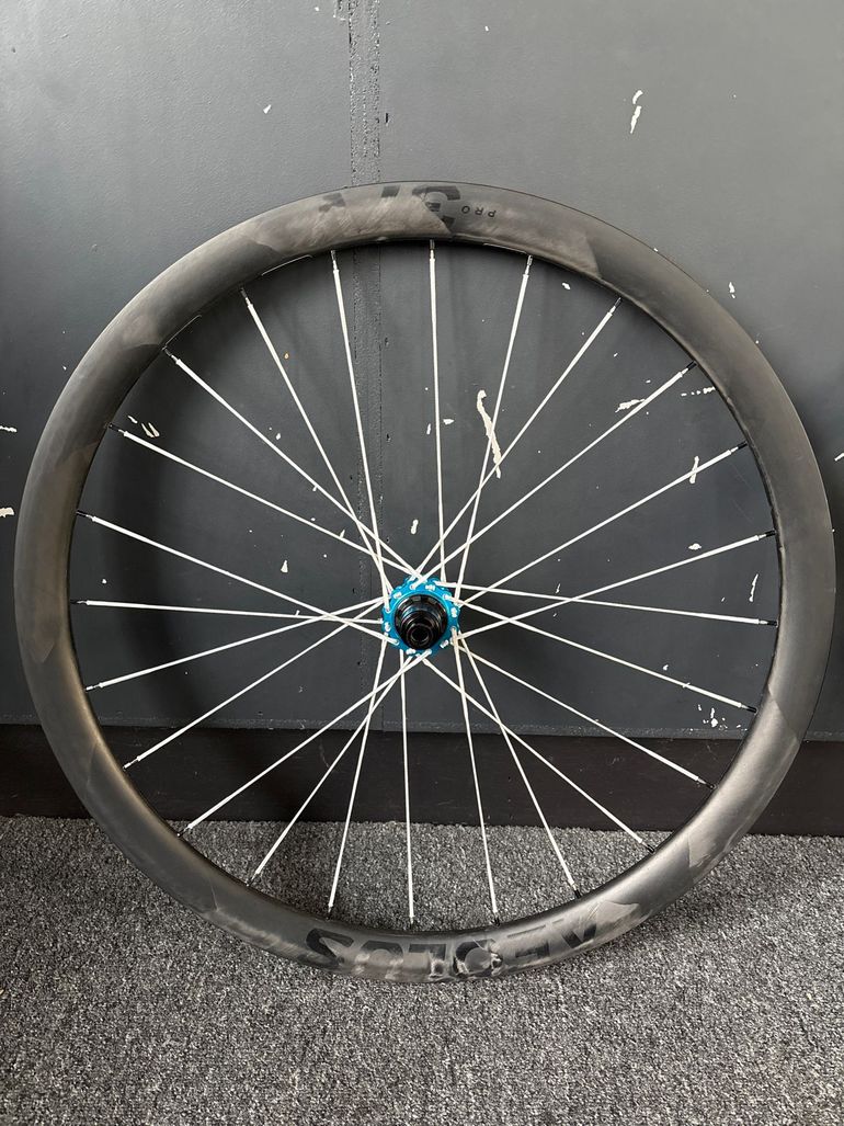 Used Bontrager Pro 37V custom wheels 2025 bike — image 2 of 5