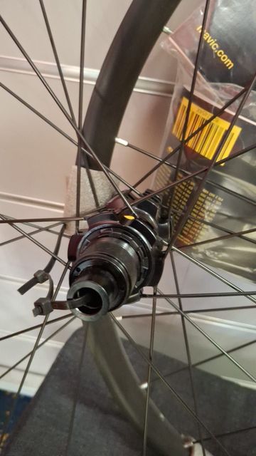 Used Mavic Crossmax PRO MTB 27.5" 7/12 SRAM XD Boost 6-bolt Disc bike — image 3 of 4