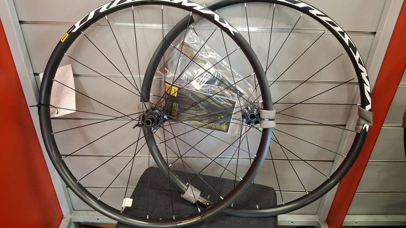 Used Mavic Crossmax PRO MTB 27.5" 7/12 SRAM XD Boost 6-bolt Disc Wheels