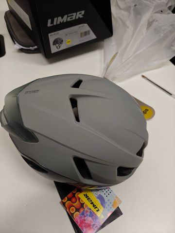 Brugt Limar air atlas Mips size M 2025 bike — billede 3 af 6