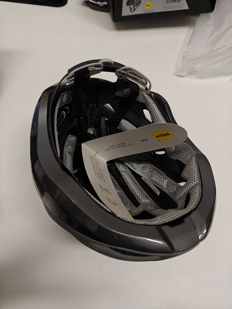 Used Limar air atlas Mips size M 2025 bike — image 4 of 6