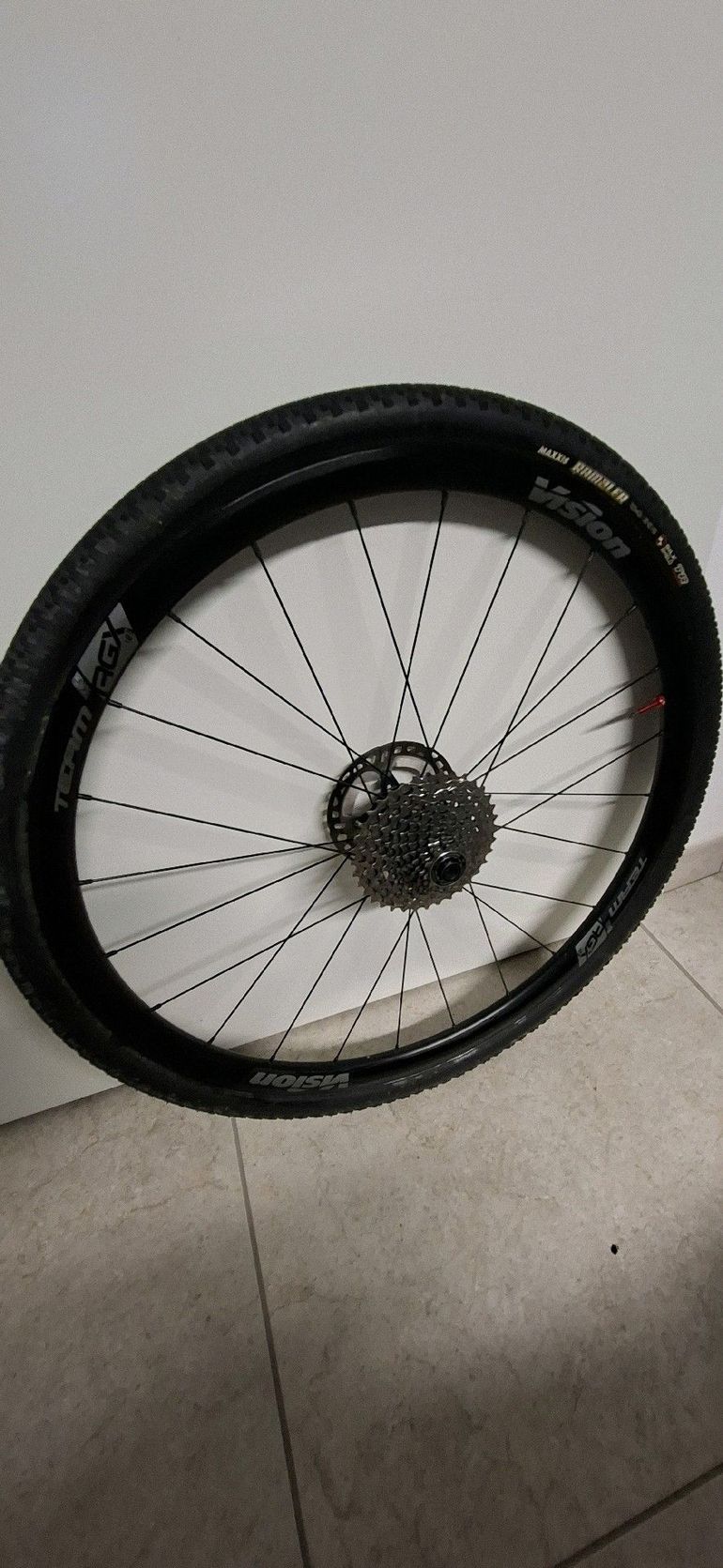 Used Vision team agx 2025 bike — image 6 of 8