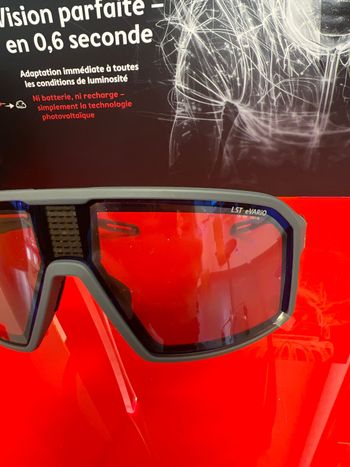 Used Evil Eye e-sense next. Verres photovoltaïques ! 2025 bike — image 4 of 6