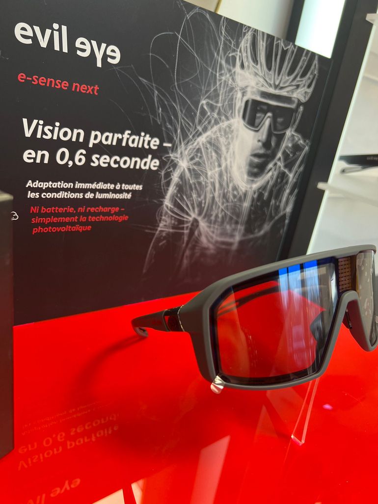 Used Evil Eye e-sense next. Verres photovoltaïques ! 2025 bike — image 6 of 6
