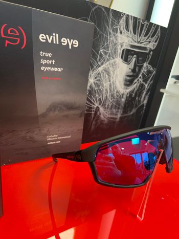 Used Evil Eye E033 trail Eye 2025 bike — image 2 of 3