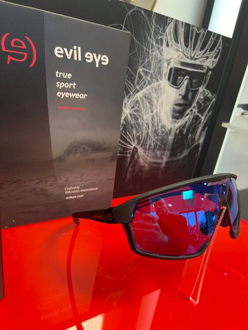 Used Evil Eye E033 trail Eye 2025 bike — image 2 of 3