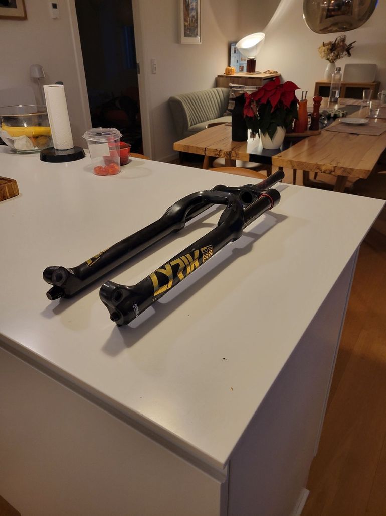 Used RockShox Lyrik Select+ 2024 bike — image 3 of 3