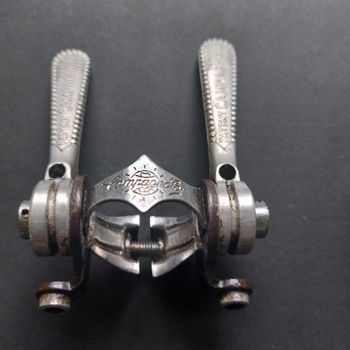 Used Campagnolo Ergopower Shifters bike — image 3 of 3