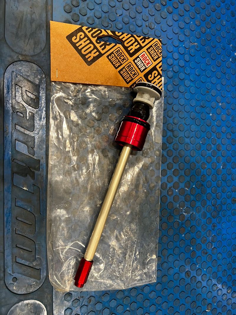 Used RockShox DebonAir C1 120mm 2021 Fork