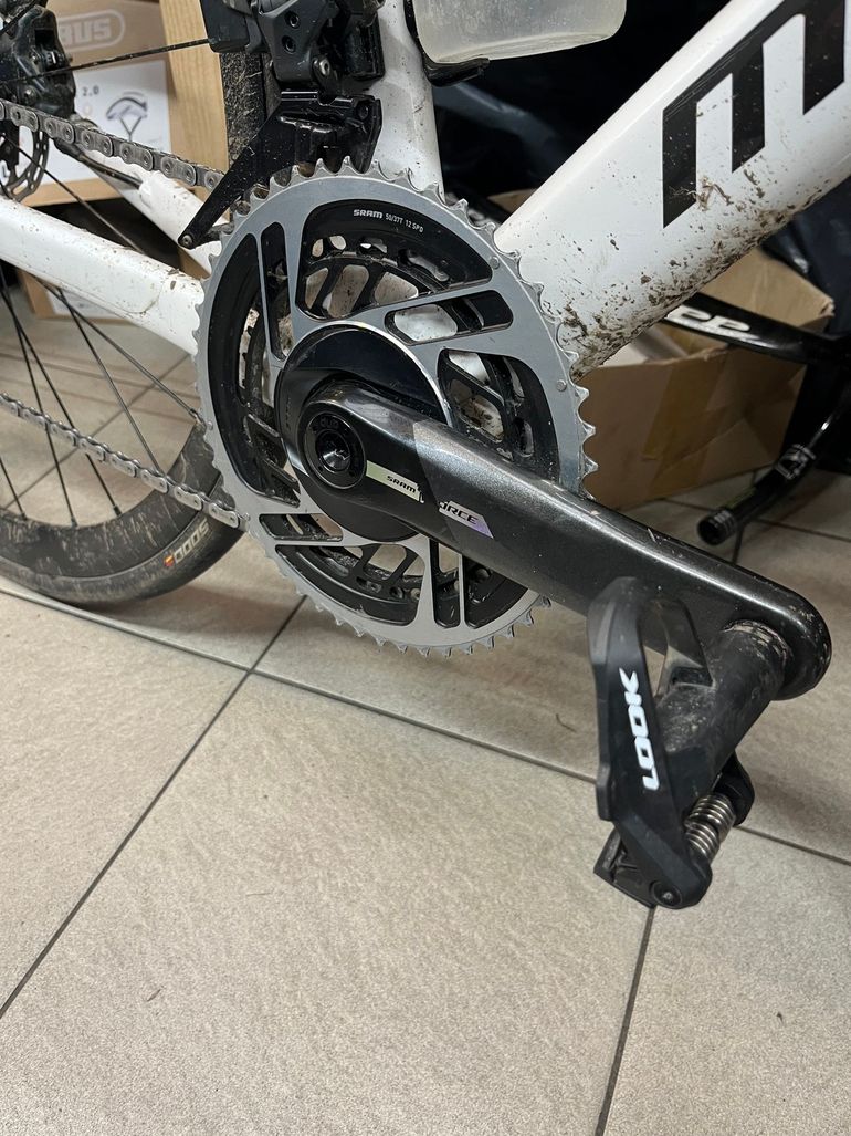 Used Sram Crankstel force met powermeter links. 2024 bike — image 3 of 3