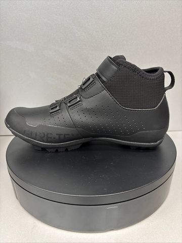 Käytetty Fizik Terra Artica X5 Goretex 2025 Cycling Shoes