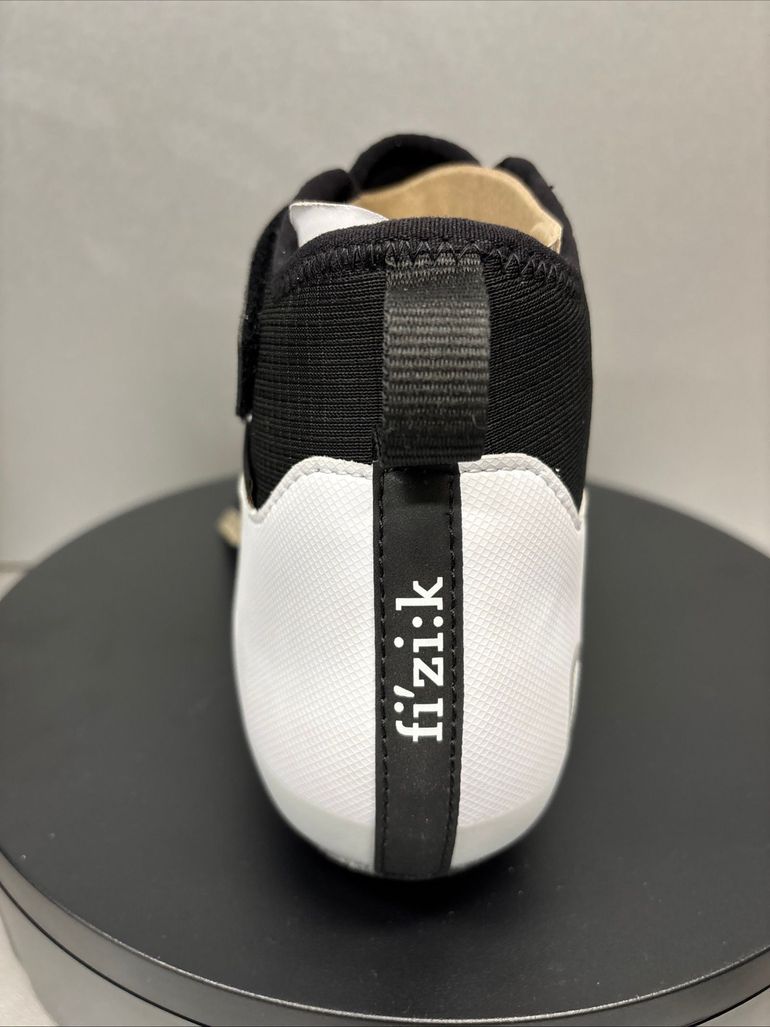 Used Fizik Tempo Artica GTX BIANCA 2025 bike — image 3 of 5
