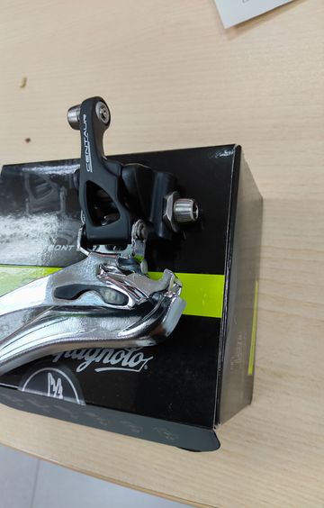 Gebrauchtes Campagnolo Centaur 11-speed Front Derailleur Drivetrain & Pedals