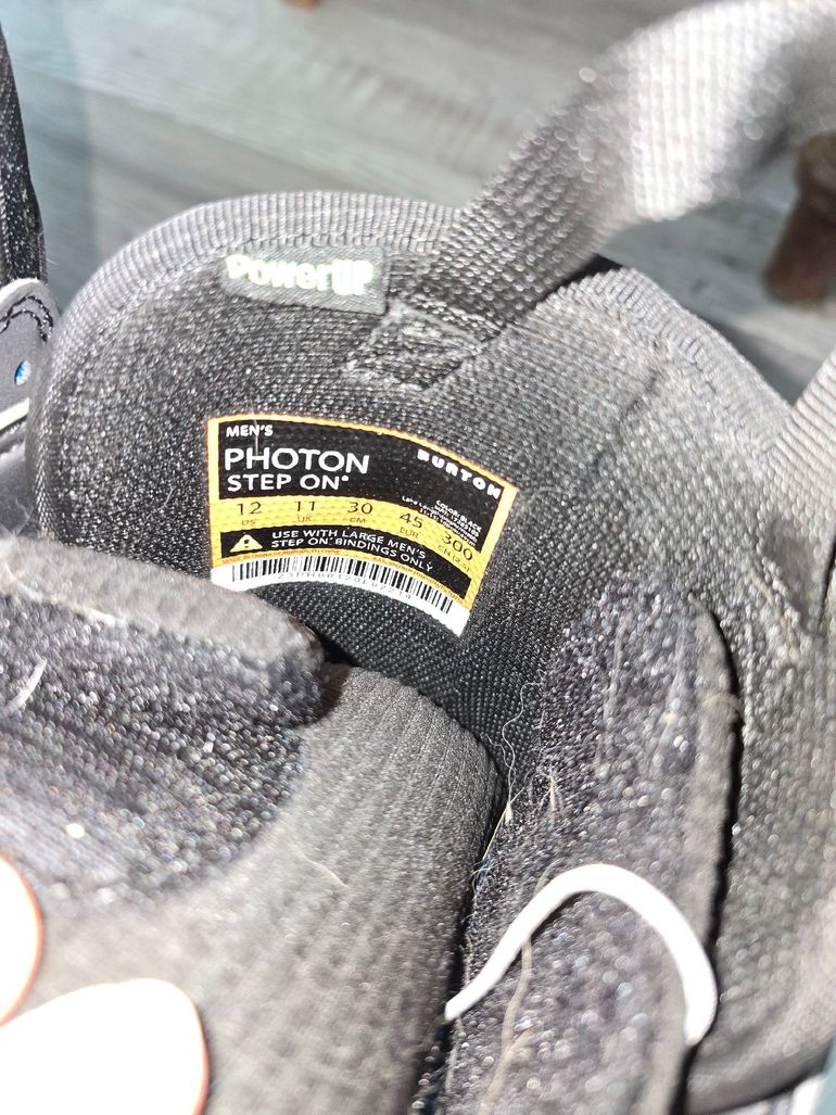Used Burton Instigator 160w Flat Top 2023 bike — image 9 of 9
