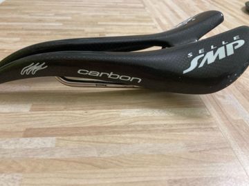 Used Selle Smp carbon Saddles & Seatposts