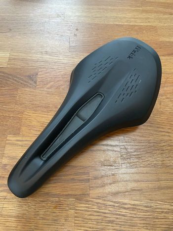 Fizik, Terra gravel/road saddle 140 mm - carbon rails