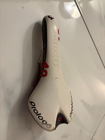 Used Prologo selle evotri 40 nago 2010 Saddles & Seatposts