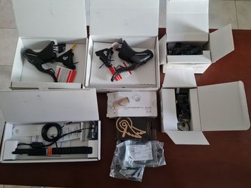 Tweedehands Campagnolo Super Record EPS V4 12-speed bike — afbeelding 2 van 12
