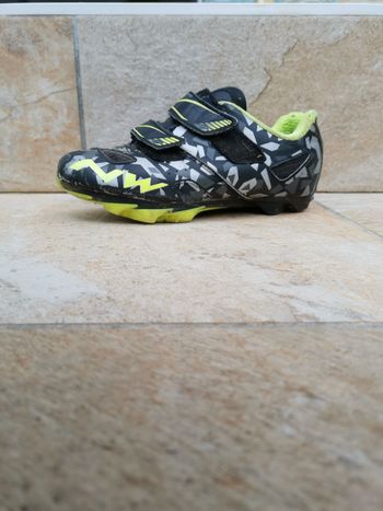 Used Northwave Chaussures  VTT 37 bike — image 2 of 8