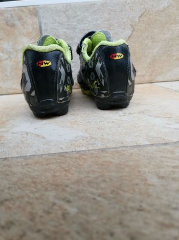 Used Northwave Chaussures  VTT 37 bike — image 3 of 8