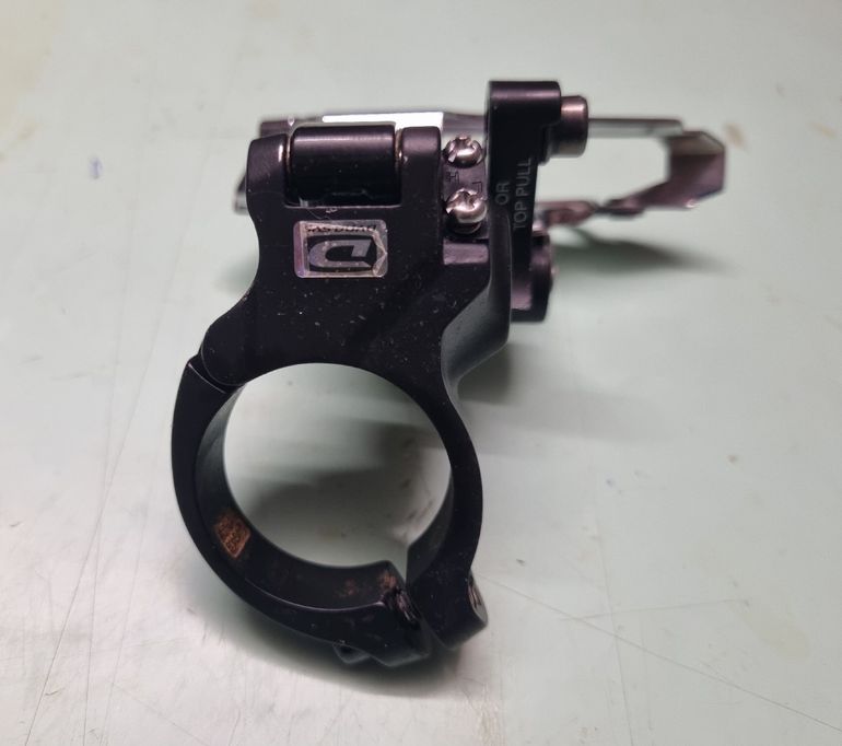 Used Shimano Deragliatore anteriore  XT FC-M786Deragliatore anteriore  XT FC-M786, per doppia o per tripla, 34.9mm 2018 bike — image 4 of 5
