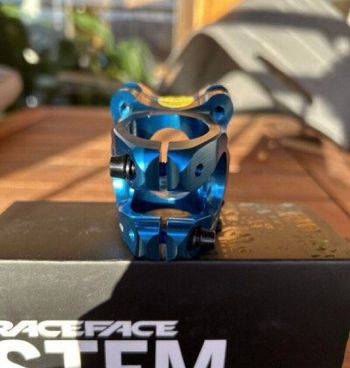 Używany Race Face Turbine R 35 2025 bike — zdjęcie 3 z 5