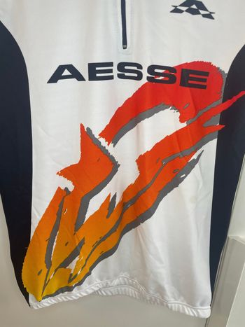 Used Aesse maglia bici ciclismo con tasche bike — image 3 of 14