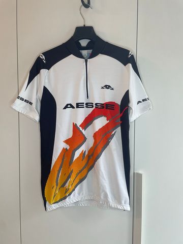 Used Aesse maglia bici ciclismo con tasche Cycling Clothing