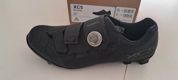 Used Shimano xc5 black 2025 bike — image 2 of 5
