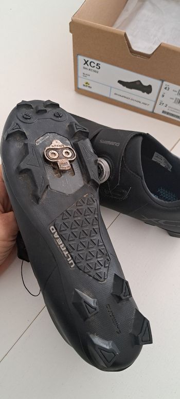 Used Shimano xc5 black 2025 bike — image 5 of 5
