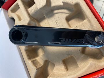 Used Sram Rival AXS Crankset 172.5mm 48-35 12-speed DUB bike — image 5 of 9