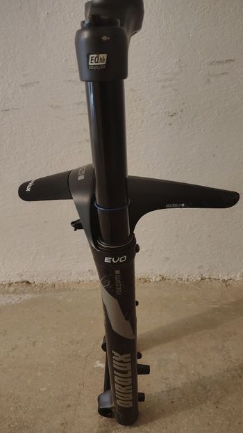 Used 2024 Sr Suntour durolux 36 160 bike — image 6 of 11