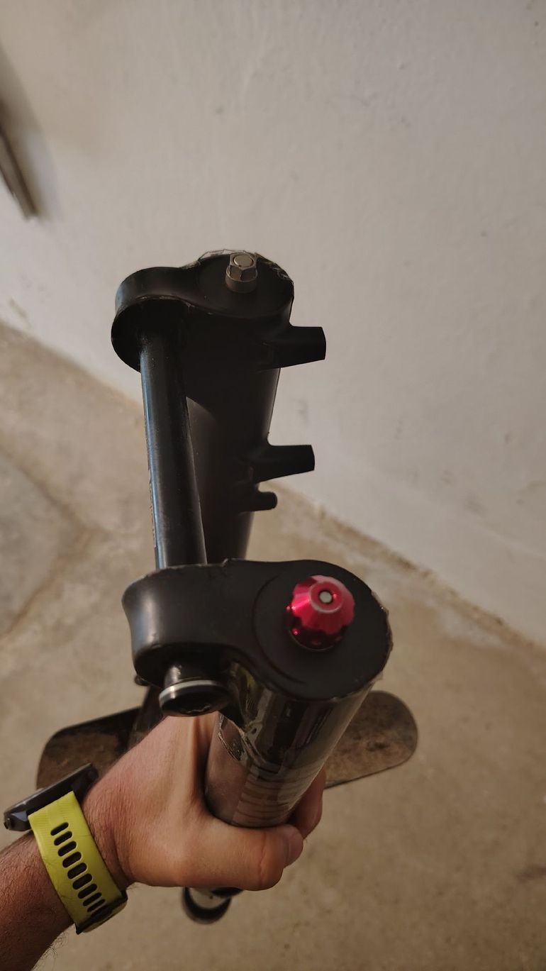 Used 2024 Sr Suntour durolux 36 160 bike — image 2 of 11