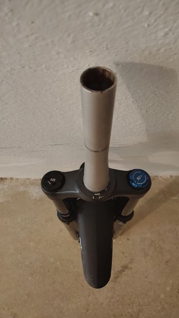 Used 2024 Sr Suntour durolux 36 160 bike — image 11 of 11