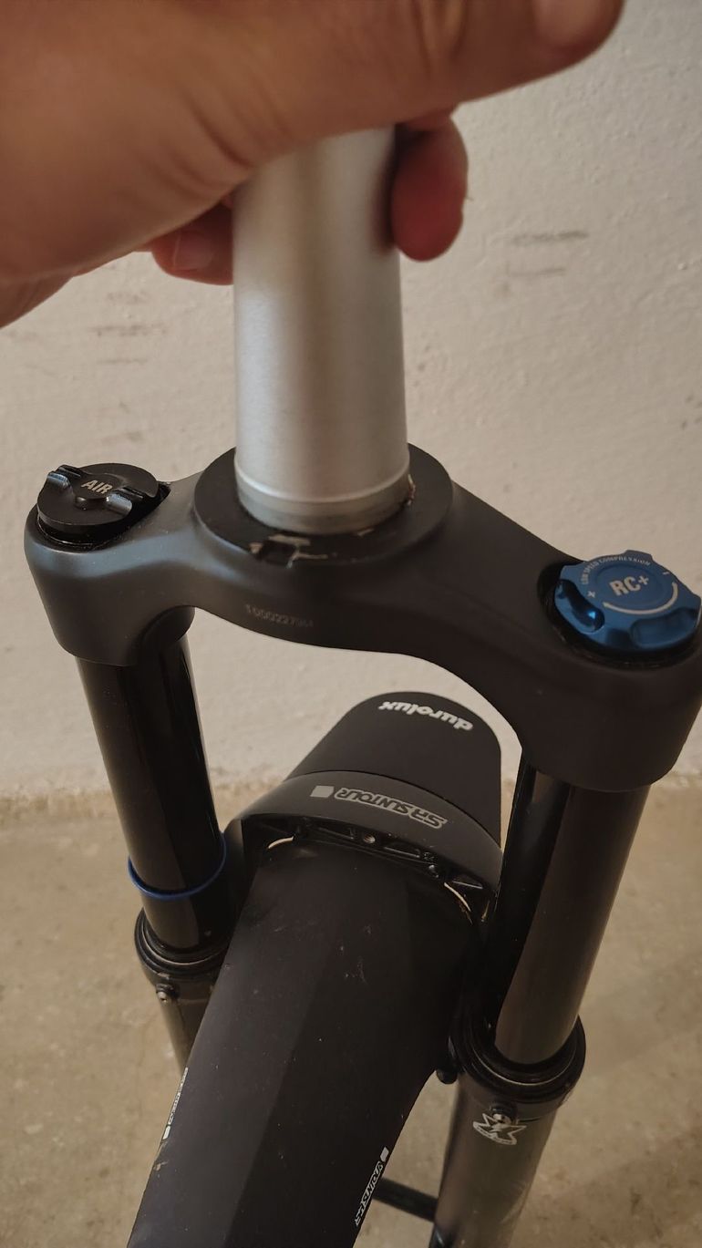 Used 2024 Sr Suntour durolux 36 160 bike — image 3 of 11