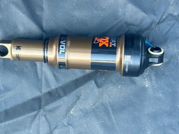 FOX Float DPS Factory 3-position Adj. EVOLLV 2023 bike usato — immagine 4 di 5