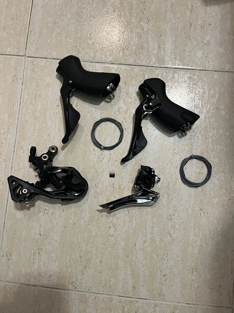 Used Shimano Shimano 105 R7000 Groupset bike — image 1 of 4