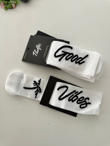 Used Pacific & Co Pacific & Co Performance Socks GOOD VIBES 2024 bike — image 1 of 2