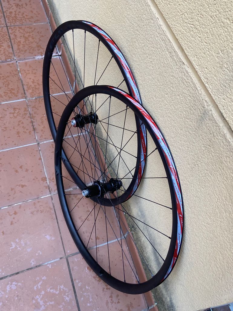 Used Fulcrum Fulcrum Racing 500 Wheels bike — image 2 of 2