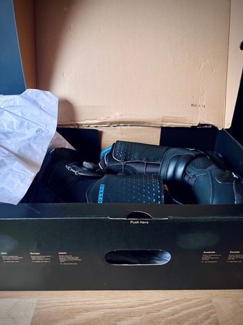 Used Burton Snowboard Boots bike — image 9 of 10