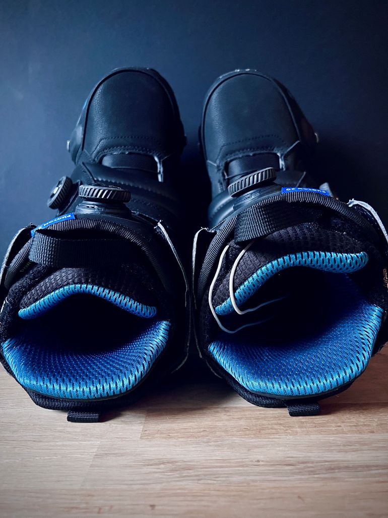 Used Burton Snowboard Boots bike — image 6 of 10