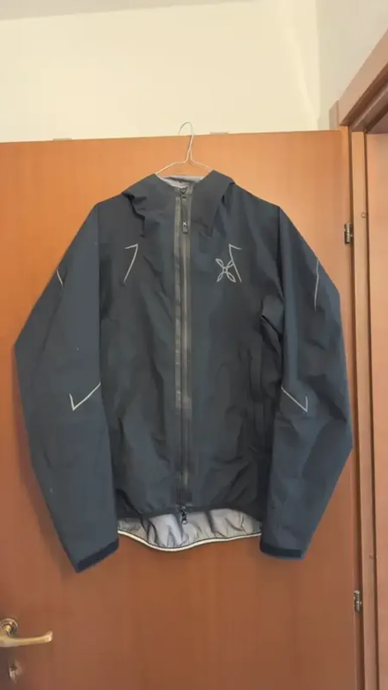 Used montura Magic Jacket GoreTex 2024 bike — image 1 of 5