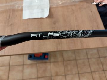 Used Race Face Atlas bike — image 3 of 4